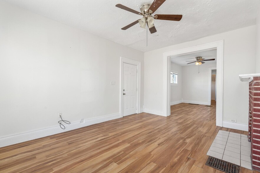 Building Photo - 36-36 E Mumma Ave