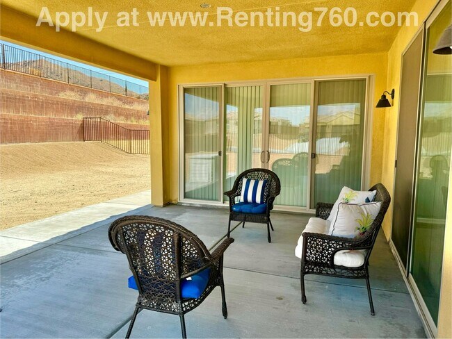 Building Photo - Newer 4 Bedroom 3 Bathroom Home With Solar...