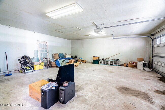 Building Photo - 110 Rimwood Ave