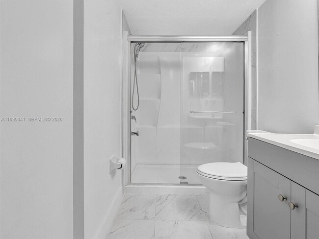 Building Photo - 1271 SE 28th Ct