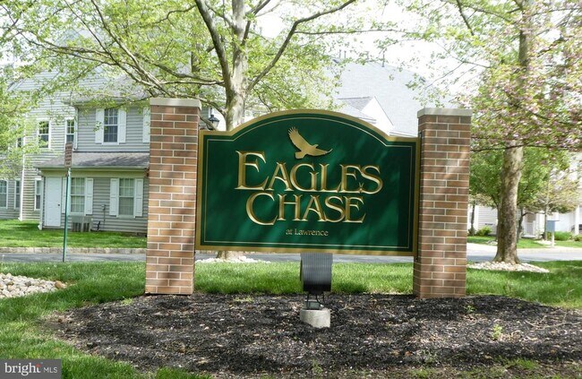 Building Photo - 409 Talon Ct