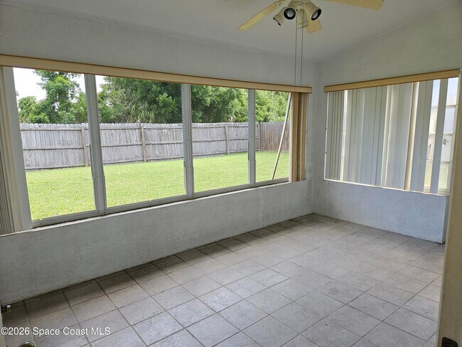 Building Photo - 1250 Winding Meadows Rd