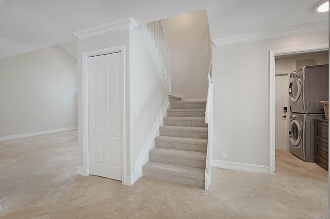 Building Photo - 9485 Baritone Ct