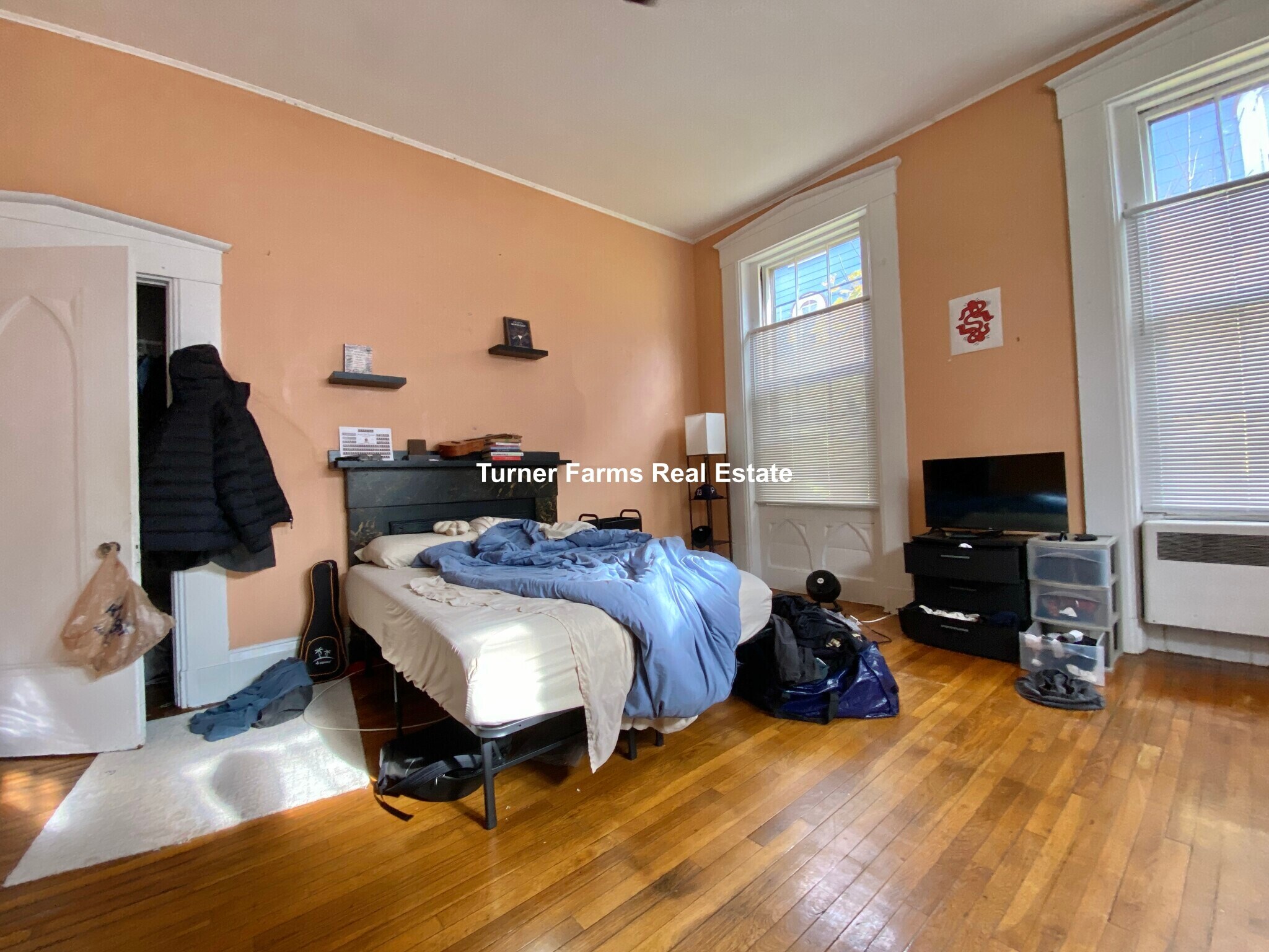 Building Photo - 139 Hillside St