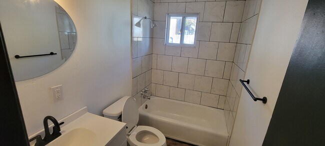 Bathroom - 1207 Colfax St