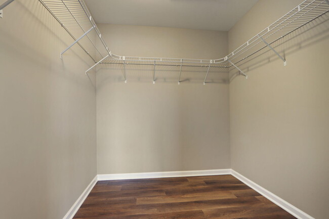 Building Photo - 342 Cattail Ct