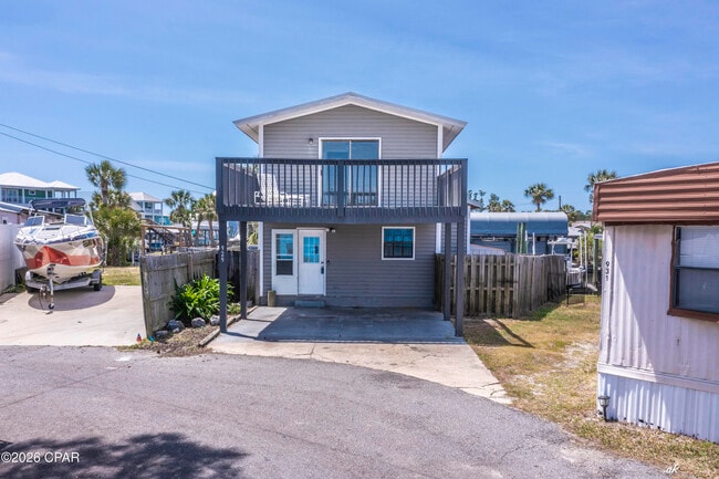 Building Photo - 929 Marina Dr