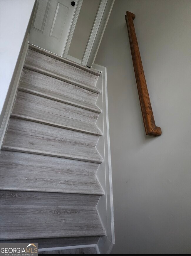 Building Photo - 138 Shady View Pl