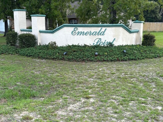 Building Photo - Emerald Point - Southwest Ocala | 3/2 1577 sqft