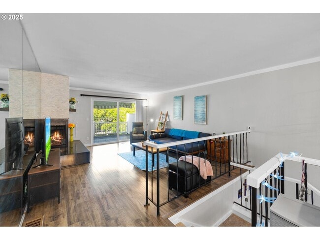 Building Photo - Bright and Open 1,638 SqFt Home Featuring Fireplace, Updated Kitchen & Scenic Outdoor Views ***Wa...