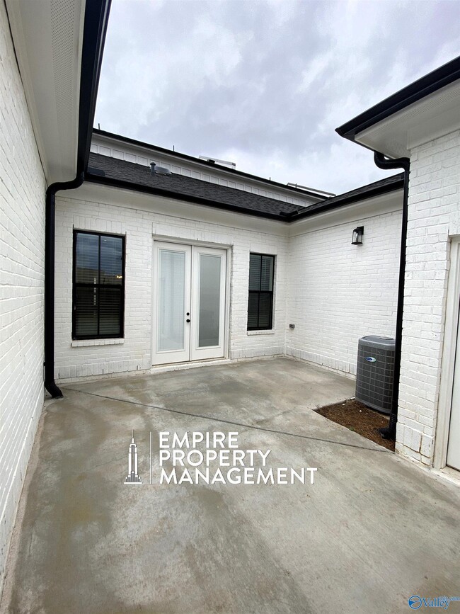 Building Photo - 318 Hay Rake Dr