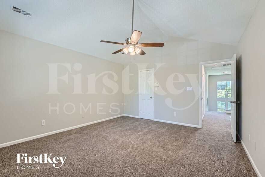 Building Photo - 9838 Stephen Thompson Ln