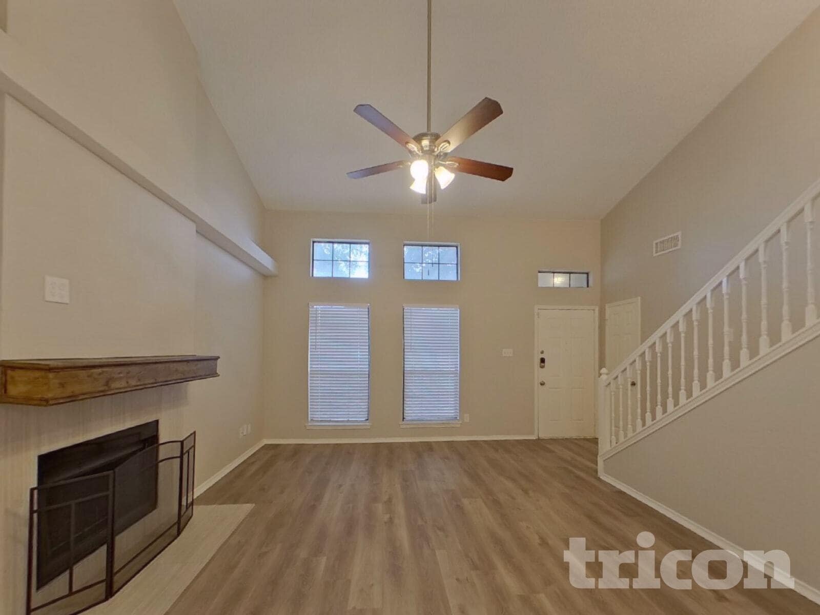 Building Photo - 837 Globe Ave