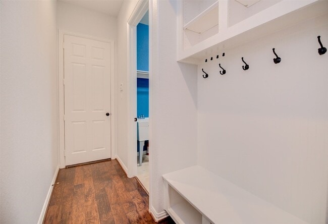 Building Photo - 158 N Almondell Way