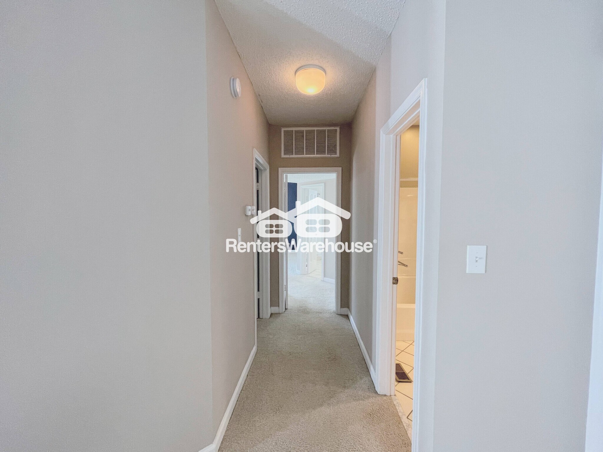 Building Photo - 2304 Beach Haven Dr