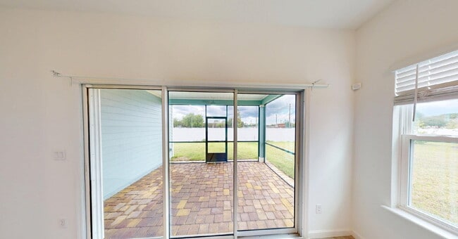Building Photo - "Charming 3-Bed Oasis on Friendship Fountain Ave with 2 Full Baths and 1714 Sq Ft of Comfort!"