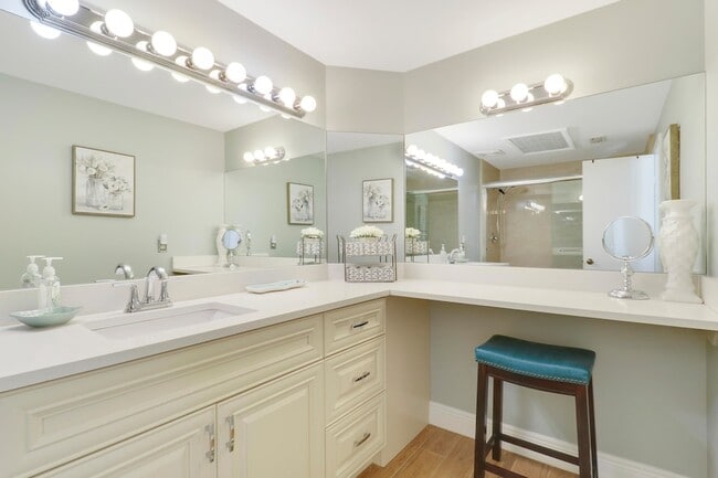 Building Photo - 1801 S US Hwy 1