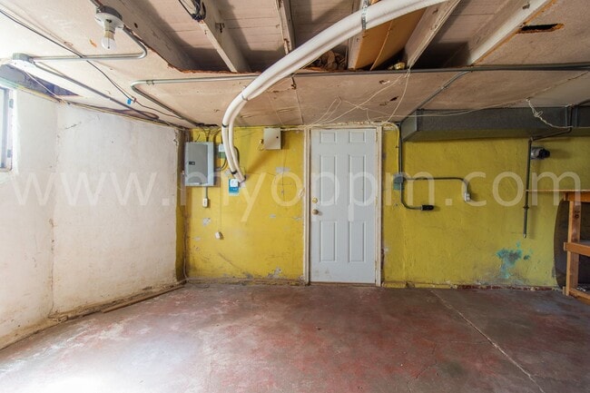 Building Photo - 120 N 40th St