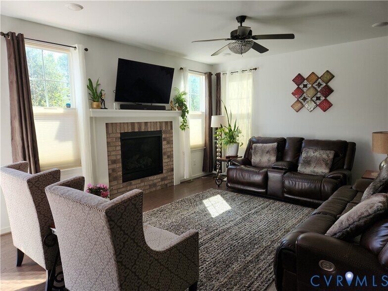 Building Photo - 9460 Seayfield Ln