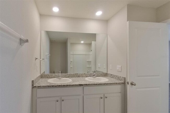 Building Photo - 8533 SW 43rd Ter