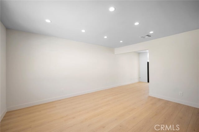 Building Photo - 9917 Marcus Ave