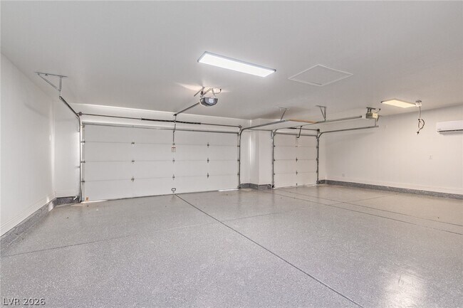 Building Photo - 4785 N Grand Canyon Dr