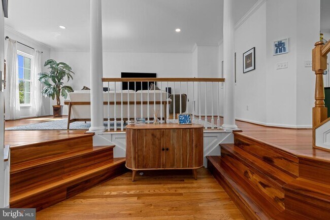Building Photo - 21622 Monmouth Terrace