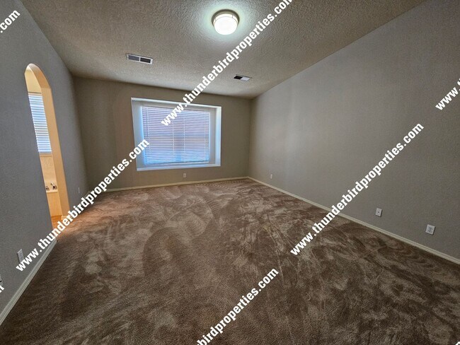 Building Photo - Available NOW