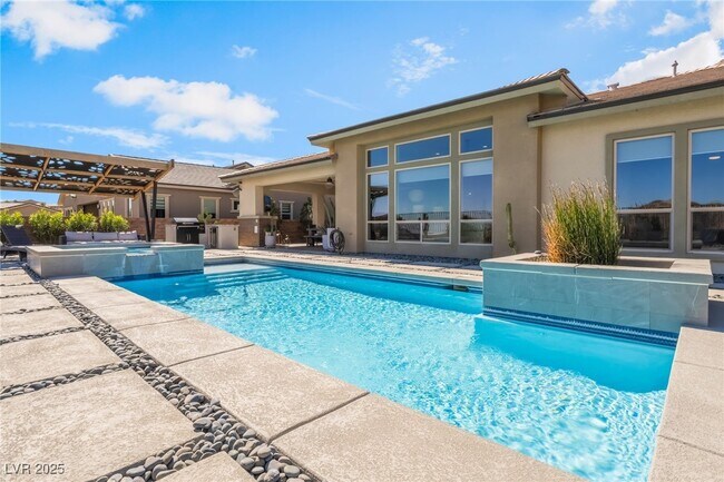 Building Photo - 3120 Greenscape Ln