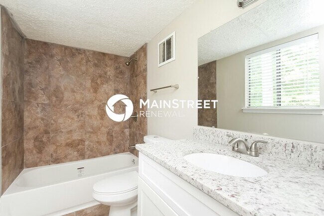 Building Photo - 5 Bedroom Pet-Friendly Home in Fairburn, GA with Main Street Renewal