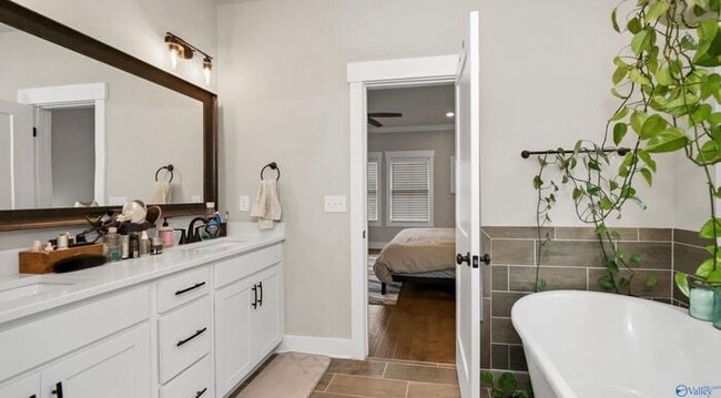 Building Photo - Located in Town Madison-Luxury Living