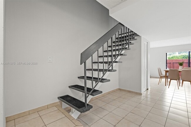 Building Photo - 319 NW 109th Ave