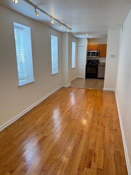 Building Photo - 1538 S 9th St