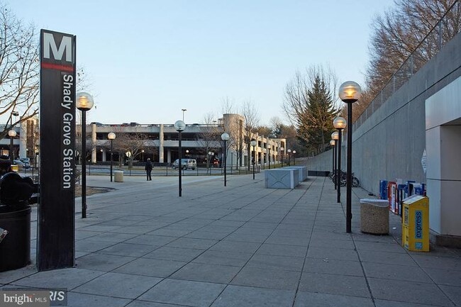 Building Photo - 7706 Havenside Terrace