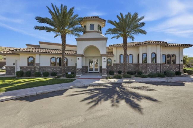 Building Photo - 1521 S Senate St