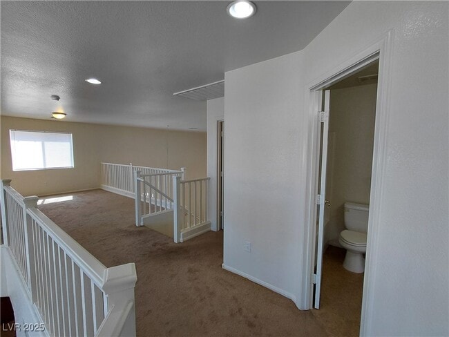 Building Photo - 452 Crocus Hill St