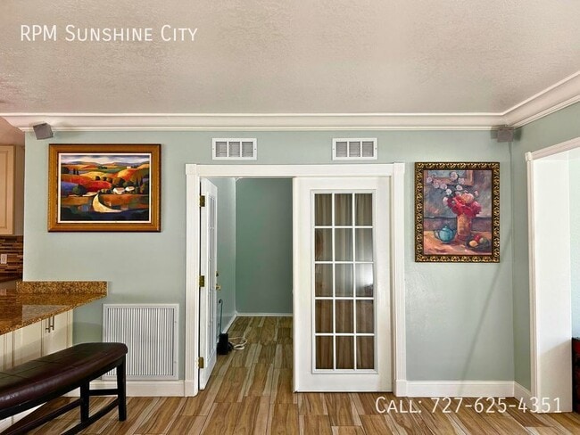 Building Photo - 10282-10262 62nd Ter