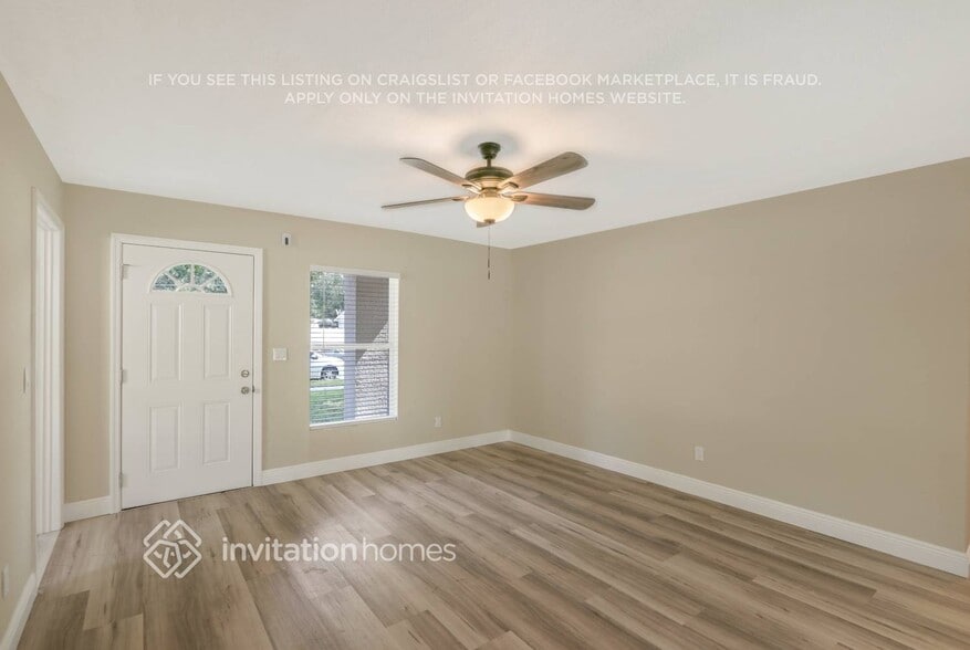 Building Photo - 3205 Lancaster Ln