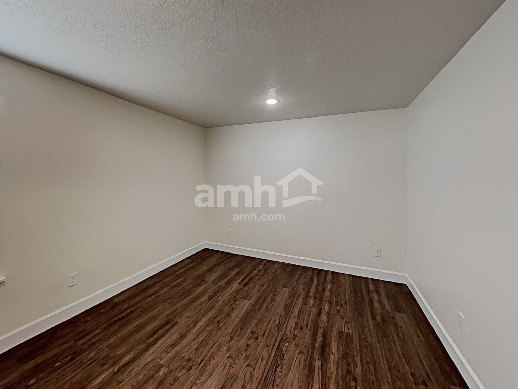 Building Photo - 2344 Surry Way