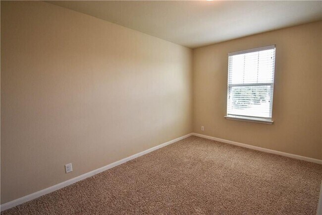 Building Photo - 8548 White Ibis Dr