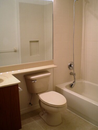 Building Photo - 7452 Bristol Cir