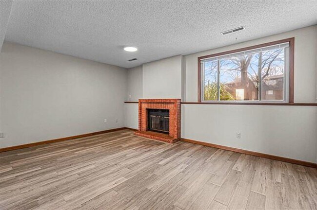 Building Photo - $1,250 | 2 Bedroom, 1 Bathroom Condo | No Pets | Available for Immediate Move In!