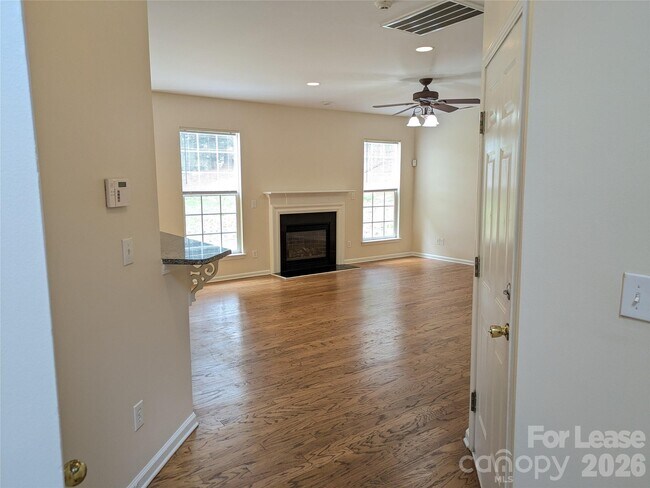 Building Photo - 106 Autry Ave