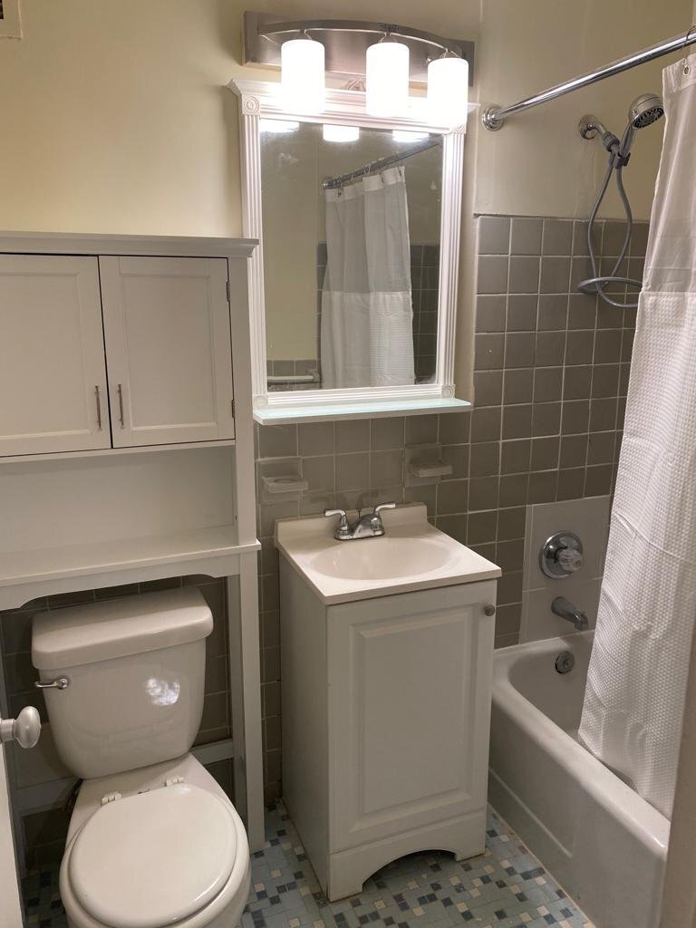 Building Photo - 1111 Arlington Blvd