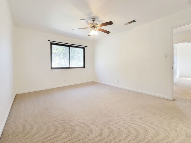 Building Photo - 6709 Tulsa Cove