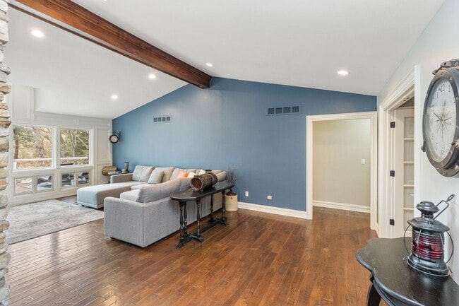 Building Photo - Stunning 5-Bed, 4.5-Bath Custom Home on Du...