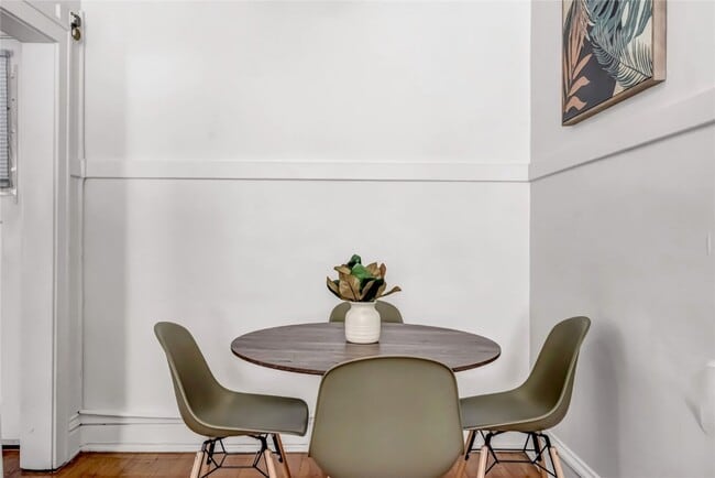 Building Photo - 738 DeMun