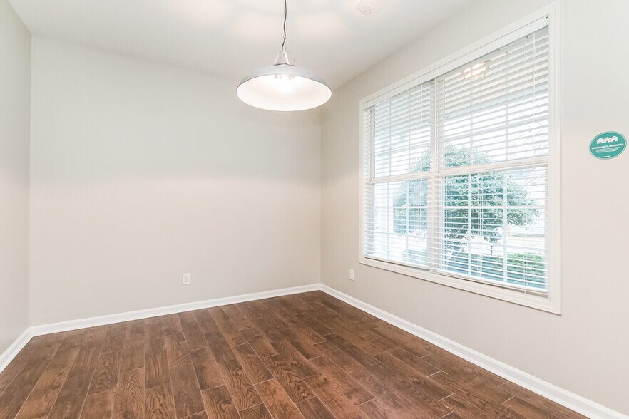Building Photo - 6522 Grand Hickory Dr