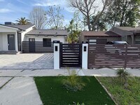 Building Photo - 18162 Ingomar St