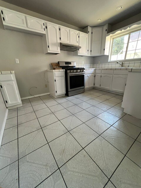 Building Photo - 8461 San Juan Ave